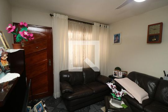 Casa à venda com 2 quartos, 140m² em Jardim Vila Formosa, São Paulo