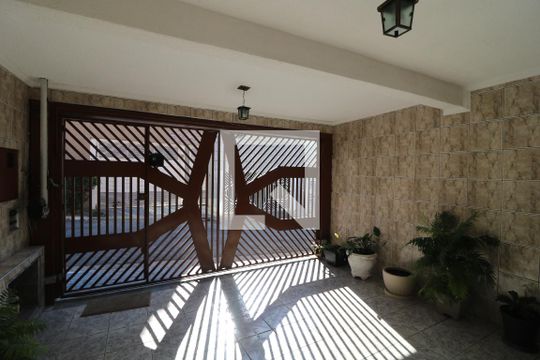 Garagem de casa à venda com 2 quartos, 140m² em Jardim Vila Formosa, São Paulo