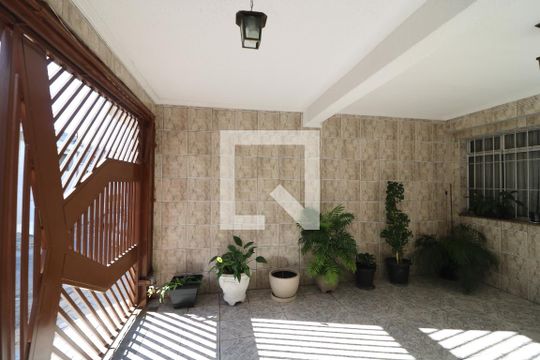 Garagem de casa à venda com 2 quartos, 140m² em Jardim Vila Formosa, São Paulo