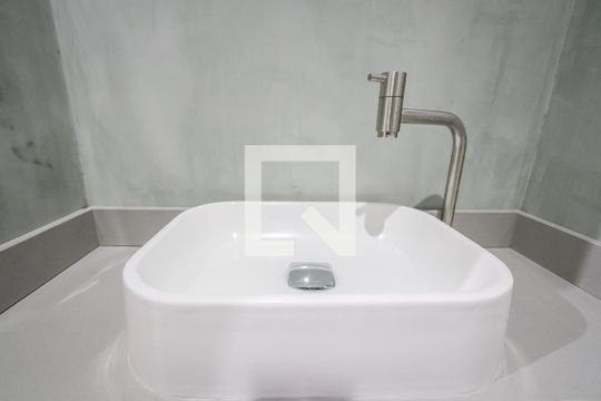 Banheiro de kitnet/studio à venda com 1 quarto, 30m² em Jardim Paulista, São Paulo