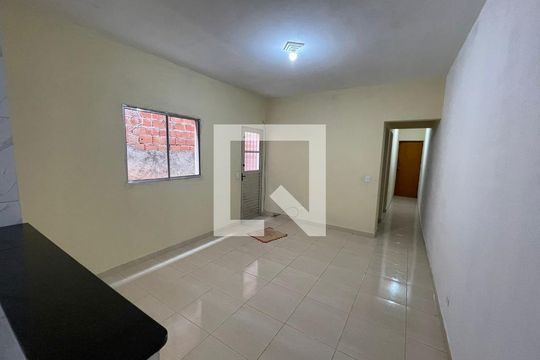 Sala de casa para alugar com 2 quartos, 120m² em Parque Mirante da Mata, Cotia