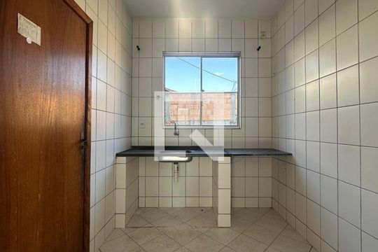 Cozinha de casa à venda com 2 quartos, 69m² em Fonte Grande, Contagem