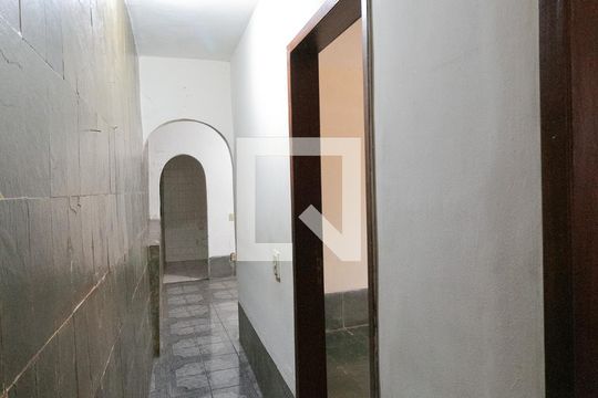 Corredor de casa à venda com 5 quartos, 290m² em Alto Caiçaras, Belo Horizonte