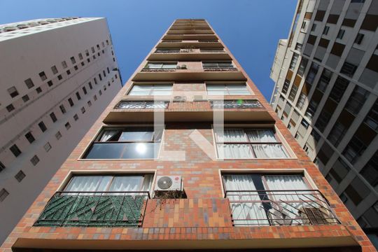 Fachada do Prédio de apartamento à venda com 1 quarto, 140m² em Vila Nova Conceição, São Paulo