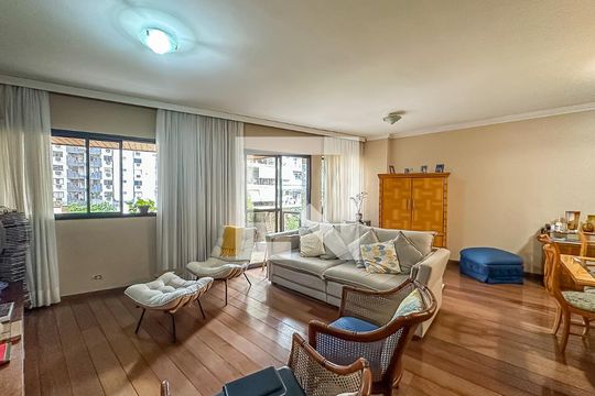 Sala de apartamento à venda com 3 quartos, 139m² em Humaitá, Rio de Janeiro