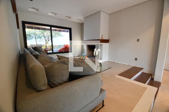 Sala 2 de casa para alugar com 4 quartos, 630m² em Jardim Sorirama (sousas), Campinas