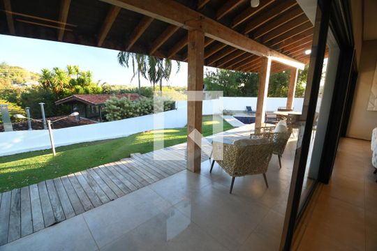 Sala 1 de casa para alugar com 4 quartos, 630m² em Jardim Sorirama (sousas), Campinas