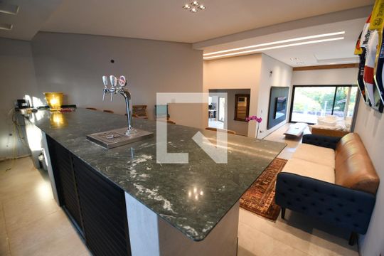 Sala 3 de casa para alugar com 4 quartos, 630m² em Jardim Sorirama (sousas), Campinas