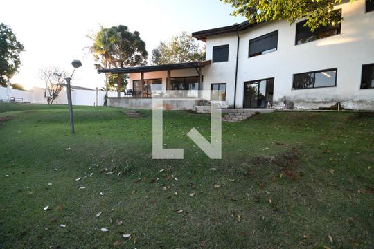 Jardim de casa para alugar com 4 quartos, 630m² em Jardim Sorirama (sousas), Campinas