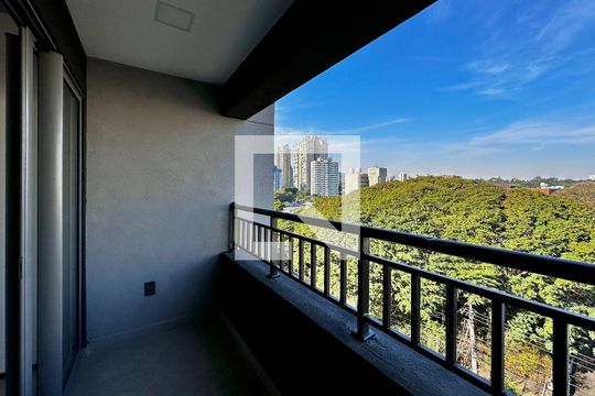 Sacada de kitnet/studio para alugar com 0 quarto, 23m² em Jardim das Acacias, São Paulo