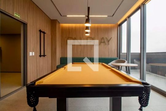 Área comum de kitnet/studio para alugar com 0 quarto, 23m² em Jardim das Acacias, São Paulo