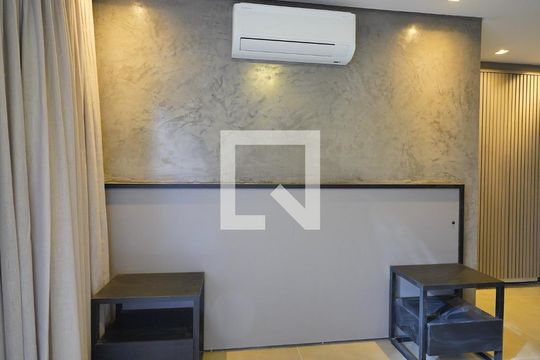 Quarto de kitnet/studio para alugar com 1 quarto, 40m² em Morro das Pedras, Florianópolis