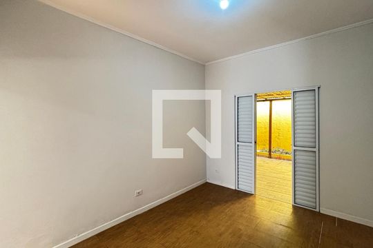 Quarto de casa à venda com 1 quarto, 91m² em Vila Santa Teresa, Santo André