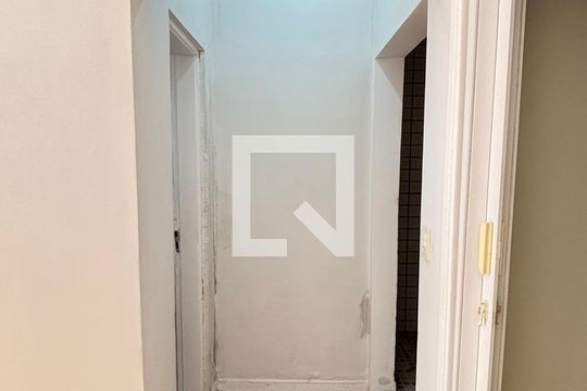 Corredor de casa à venda com 1 quarto, 91m² em Vila Santa Teresa, Santo André