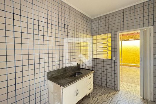 Cozinha de casa à venda com 1 quarto, 91m² em Vila Santa Teresa, Santo André