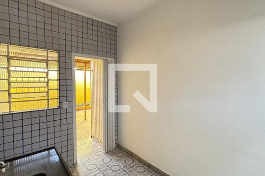 Cozinha de casa à venda com 1 quarto, 91m² em Vila Santa Teresa, Santo André