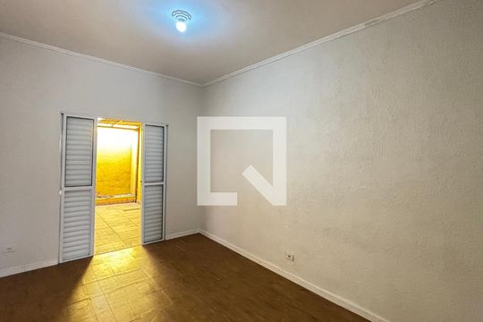 Quarto de casa à venda com 1 quarto, 91m² em Vila Santa Teresa, Santo André