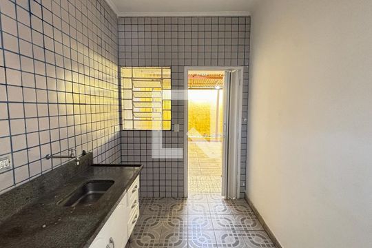 Cozinha de casa à venda com 1 quarto, 91m² em Vila Santa Teresa, Santo André
