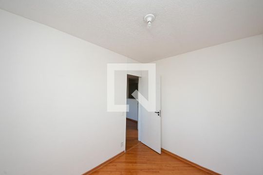 Quarto 1 de apartamento para alugar com 2 quartos, 77m² em Jardim Santa Teresinha, São Paulo