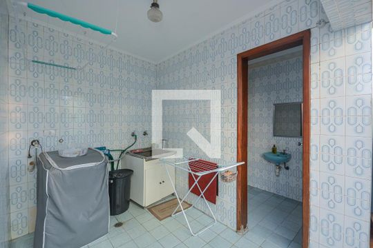 Área de Serviço de casa à venda com 3 quartos, 310m² em Vila Sao Pedro, São Paulo