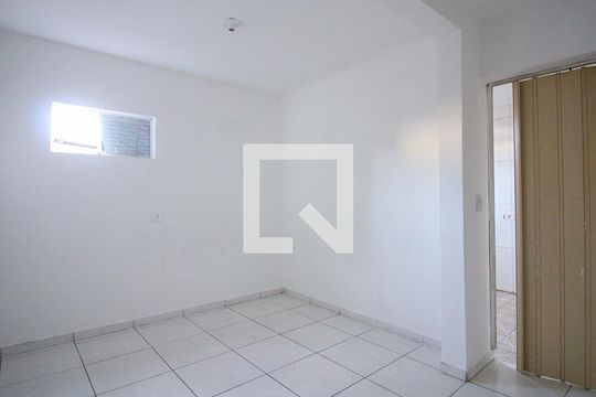 Sala/Quarto de casa para alugar com 1 quarto, 50m² em Jardim Dona Sinha, São Paulo