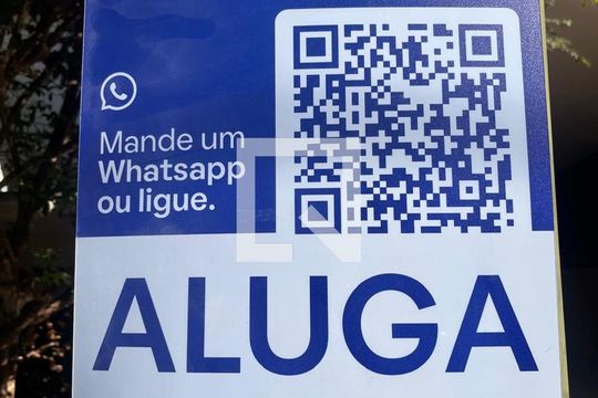 Plaquinha de casa para alugar com 4 quartos, 150m² em Carlos Prates, Belo Horizonte