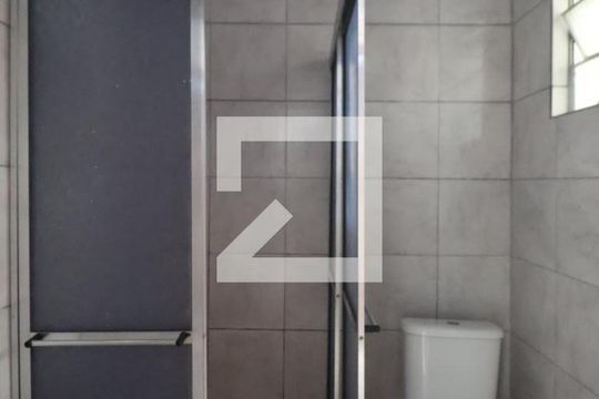 Banheiro Social de apartamento para alugar com 2 quartos, 40m² em Igara, Canoas