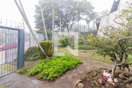 Jardim de casa à venda com 3 quartos, 400m² em Santa Tereza, Porto Alegre