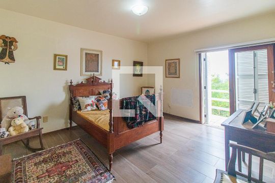 Quarto 1 de casa à venda com 3 quartos, 400m² em Santa Tereza, Porto Alegre