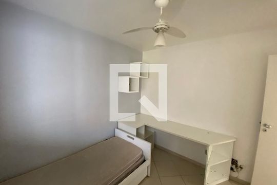 Quarto  de apartamento à venda com 3 quartos, 154m² em Anil, Rio de Janeiro