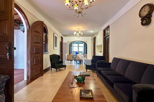 Sala de casa de condomínio à venda com 6 quartos, 405m² em Retiro do Chalé, Brumadinho