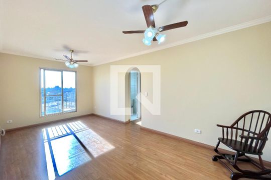 Apartamento para alugar com 3 quartos, 66m² em Jardim Oriental, São Paulo