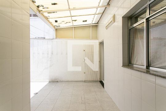 Quintal de casa à venda com 2 quartos, 95m² em Penha de França, São Paulo
