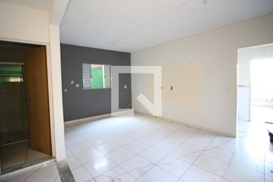Casa para alugar com 1 quarto, 55m² em Bandeiras, Osasco