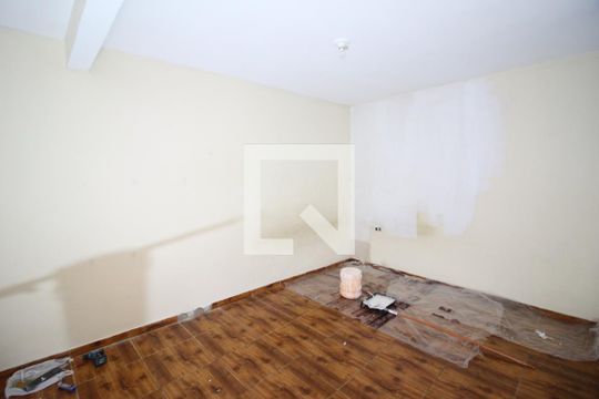 Quarto de casa para alugar com 1 quarto, 55m² em Bandeiras, Osasco