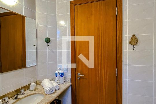 Banheiro da Suíte 3 de apartamento à venda com 3 quartos, 90m² em Mooca, São Paulo