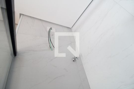 Banheiro de apartamento à venda com 1 quarto, 30m² em Cupecê, São Paulo