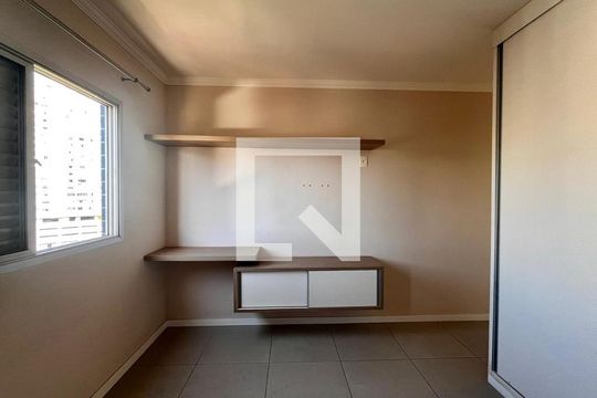 Quarto de apartamento à venda com 1 quarto, 55m² em Centro, Campinas
