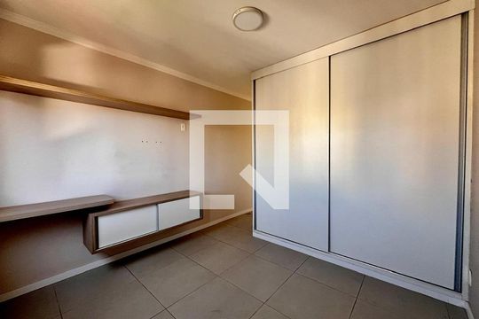 Quarto de apartamento à venda com 1 quarto, 55m² em Centro, Campinas