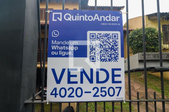 Plaquinha de casa à venda com 3 quartos, 287m² em Tristeza, Porto Alegre