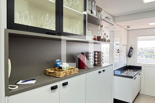 Cozinha de apartamento para alugar com 3 quartos, 80m² em Santa Terezinha, Santo André