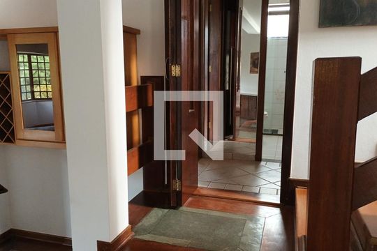 Acesso de casa de condomínio para alugar com 4 quartos, 336m² em Condomínio Estância Marambaia, Vinhedo