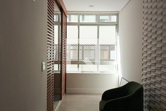 Sala de apartamento para alugar com 3 quartos, 190m² em Bela Vista, São Paulo