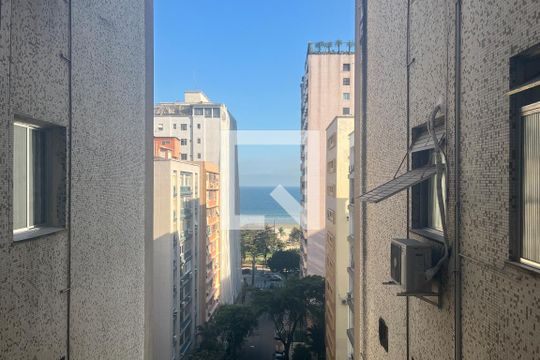 Vista Elevadores de apartamento para alugar com 1 quarto, 48m² em Boqueirão, Santos