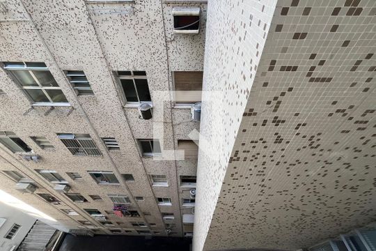 Vista Quarto de apartamento para alugar com 1 quarto, 48m² em Boqueirão, Santos