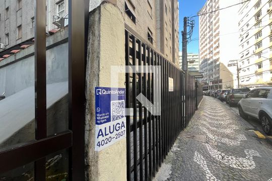 Placa de apartamento para alugar com 1 quarto, 48m² em Boqueirão, Santos