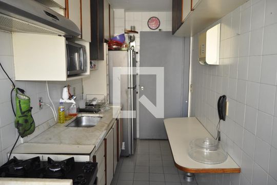 Cozinha de apartamento à venda com 2 quartos, 80m² em Engenho Novo, Rio de Janeiro