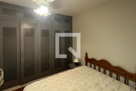 Quarto de apartamento para alugar com 1 quarto, 66m² em Orquidario, Santos