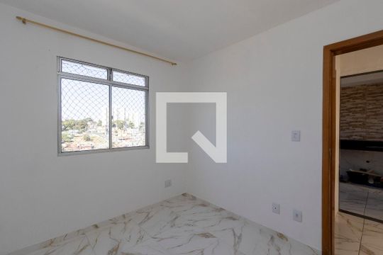 Quarto 1 de apartamento para alugar com 2 quartos, 48m² em São João Batista, Belo Horizonte
