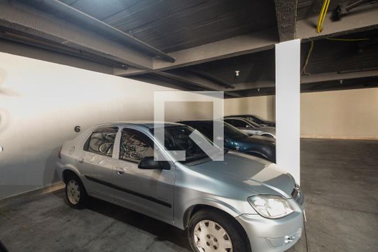 Condomínio - Garagem de casa de condomínio à venda com 2 quartos, 45m² em Chácara Santo Antônio (zona Leste), São Paulo